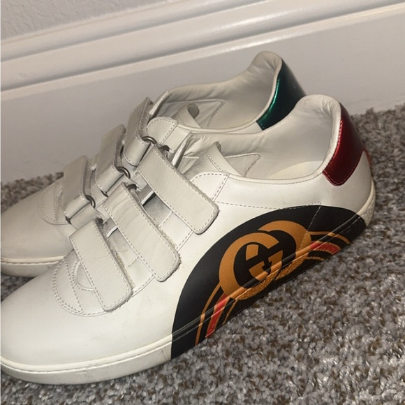 Gucci White and Red Velcro Sneakers - Picture 1 of 3